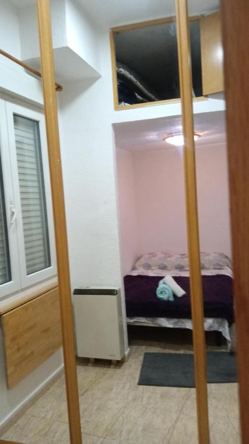 Habitacion Centrica Cerca De Gran Via Мадрид Екстериор снимка